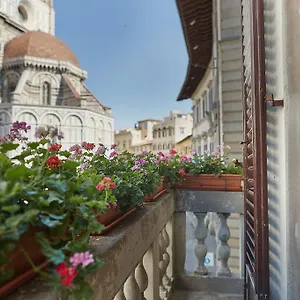Di Piazza Del Duomo 2*, Florencja Włochy